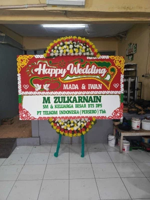 Papan Bunga di Serua Indah Ciputat